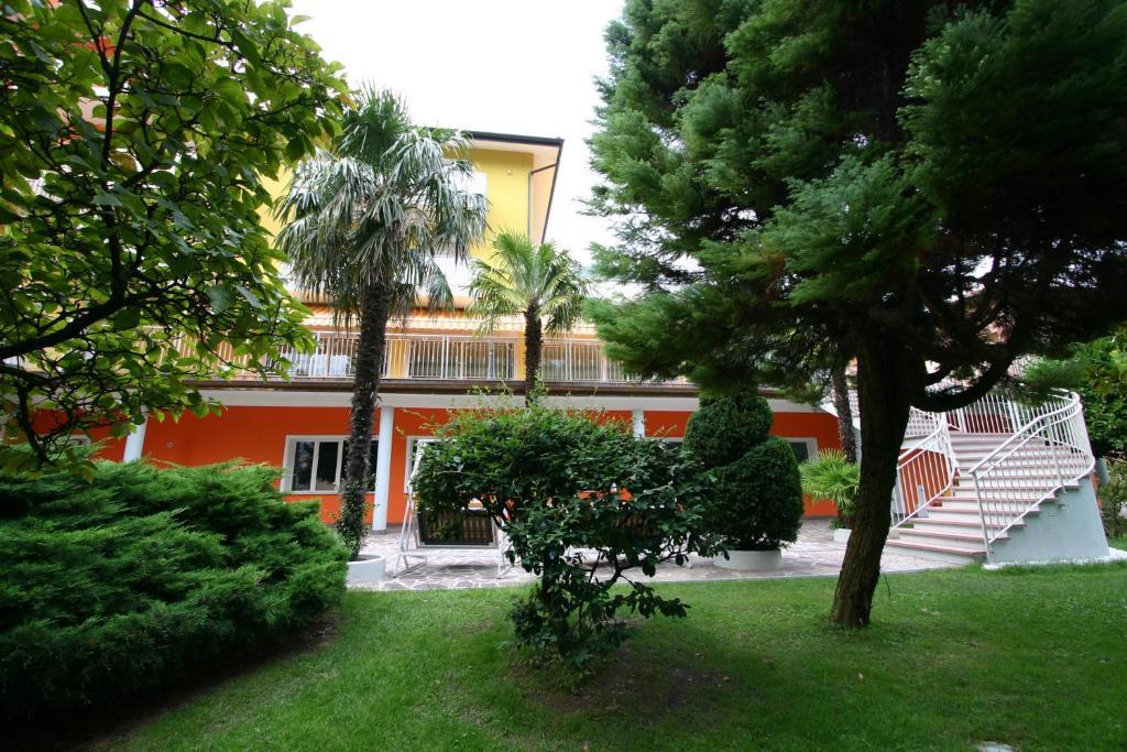 Hotel Castel Lodron Storo Exterior photo